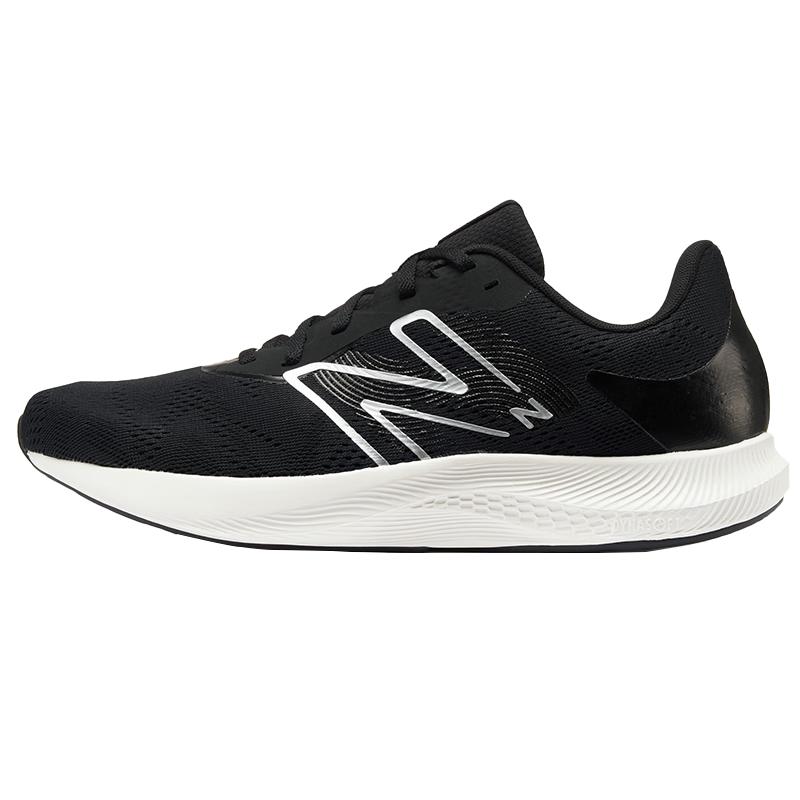 

New Balance Men s PROR Retro Running Shoes 42