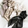 BESTY Natural Grace Scrunchie