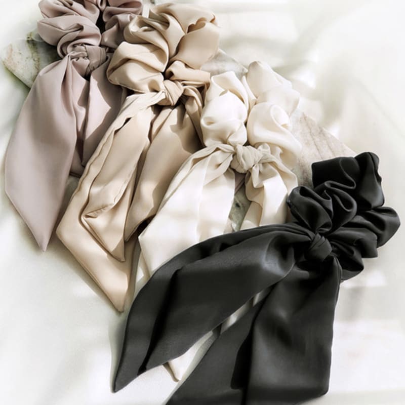 BESTY Natural Grace Scrunchie