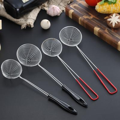 Scolapasta in Acciaio Inossidabile per Pasta Manico Lungo Pentola Calda Scolapasta per Noodles Patatine Fritte Piccolo Schiumarola Paletta Utensili da Cucina