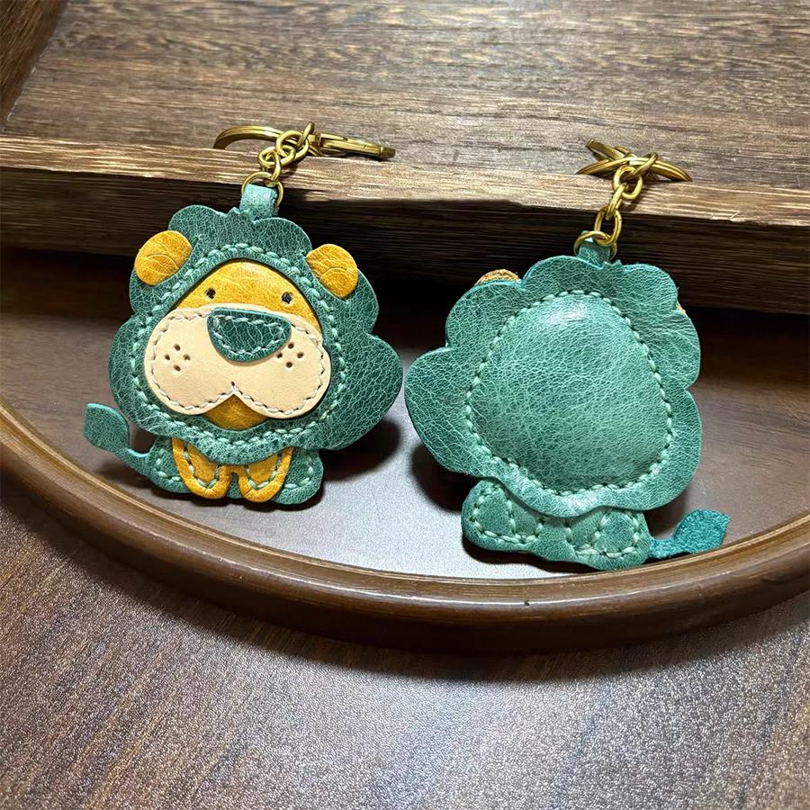 Cow Leather Bag Charm Lion Bags Pendant Car Keychain Trinkets Doll Decorations Backpack Dolls Birthday Gift Bag Accessories