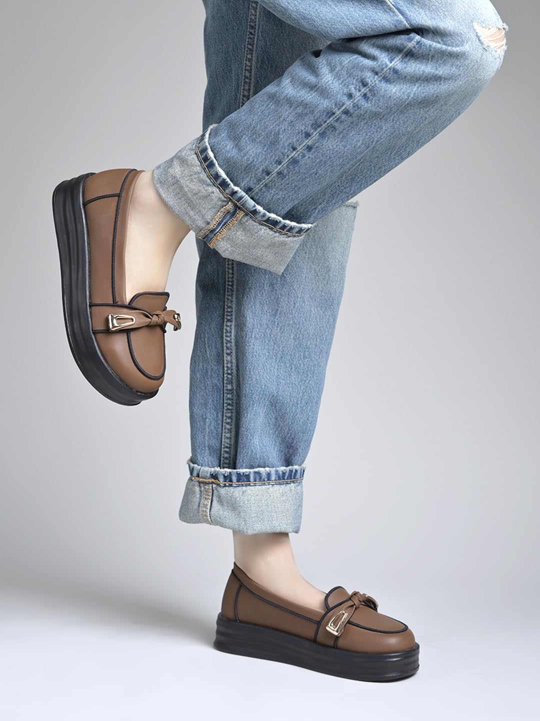 Shoetopia Женские лоферы на платформе || Стильные повседневные слипоны с металлическим декором || Удобная повседневная обувь, балетки 5 коричневый