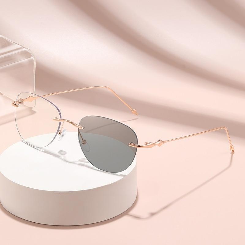 Metal Frameless Photochromic Anti-Blue Light Myopia Glasses Unisex High-Definition Comfort Eyewear Minus Diopter 0 To -4.0