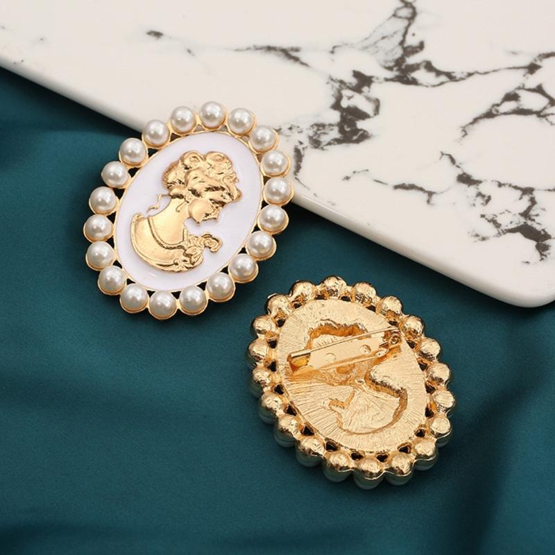 Victorian Style Alloy Cameo Brooch With Crystal Rhinestones Pearls Women Fashion Jewelry Decorative Lapel Accessory