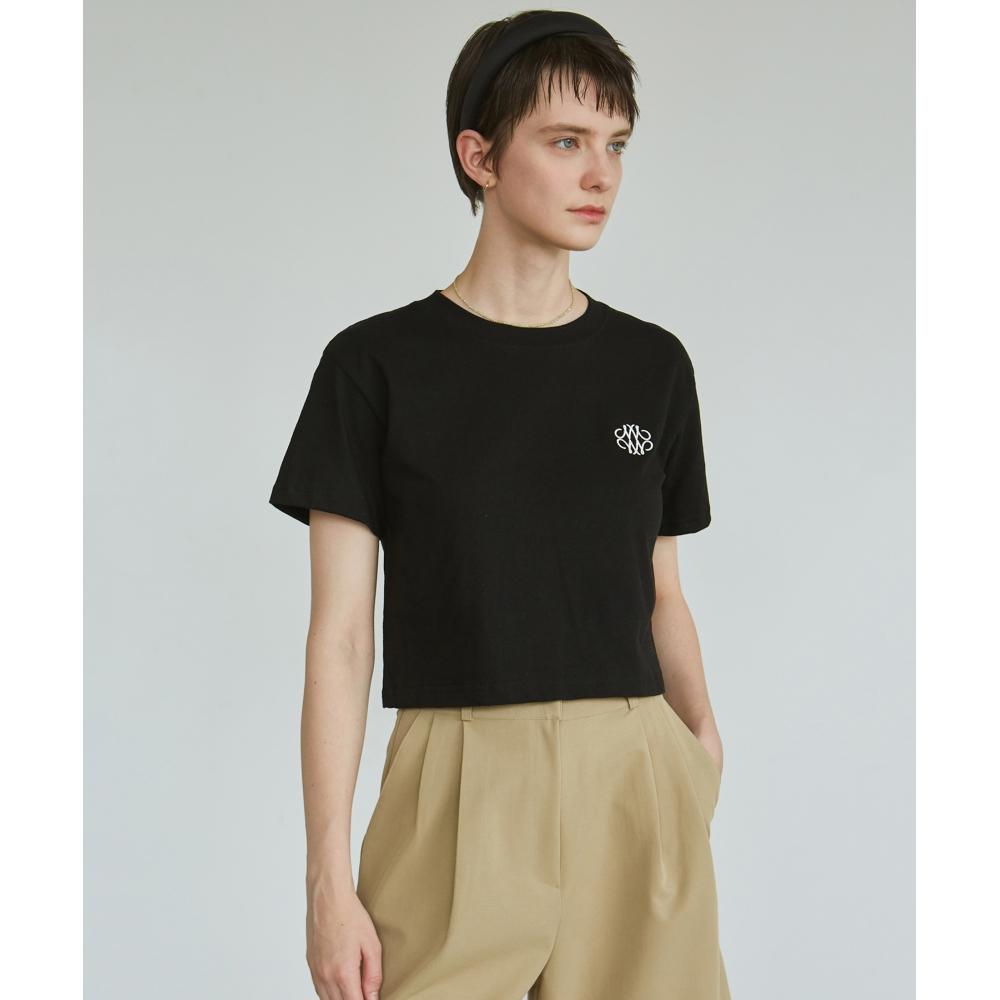 

NICKNICOLE NICOLE CROP HALF TEEBLACK