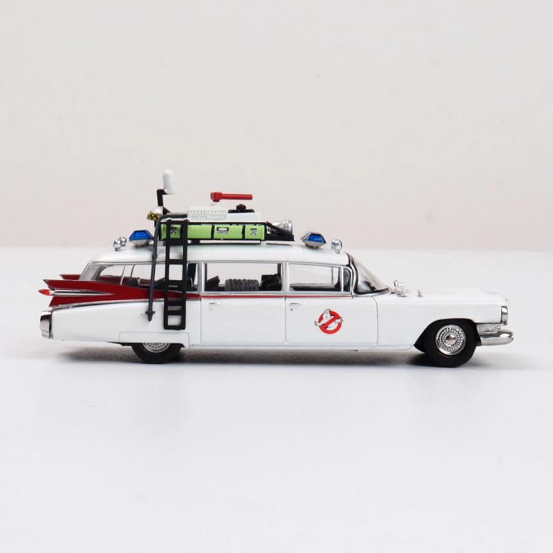 Diecast Original 1:64 Scale GHOSTBUSTERS Ecto-1 Simulation Alloy Car Model Collection Decoration Toy Gift Souvenir Display
