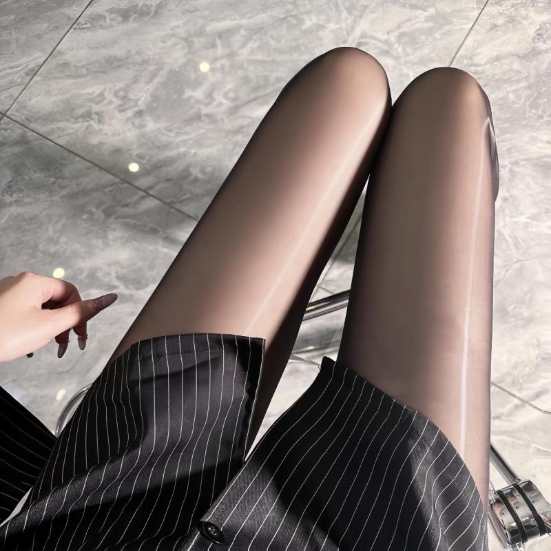 Aurora Ultra-Thin Black Silk Stockings - Seamless, Snag-Resistant, Glossy Finish for Silky Smooth, Sexy Legs.