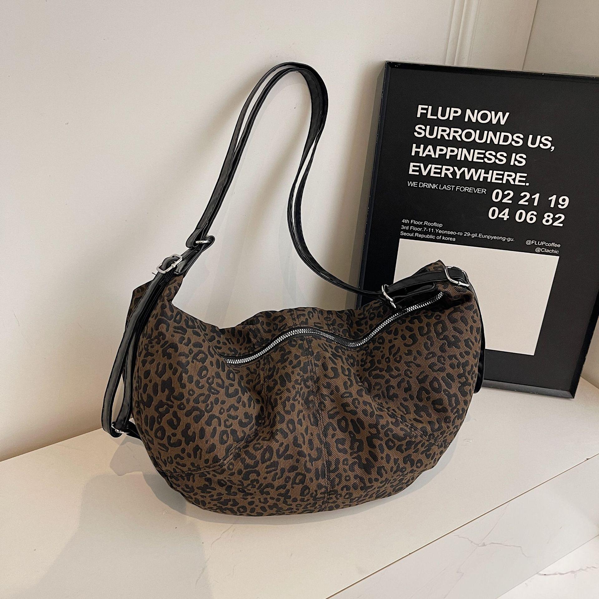 

2025 Ретро Женский Рюкзак Кроссбоди Большой Вместимости: Осень/Зима Повседневная Ниша