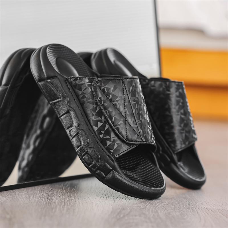 Sandálias Masculinas da Moda Antiderrapantes Chinelos de Verão de Alta Qualidade para Exterior Praia Chinelos de Sola Grossa Sapatos Casuais Sapatos Masculinos Sapatos de Água