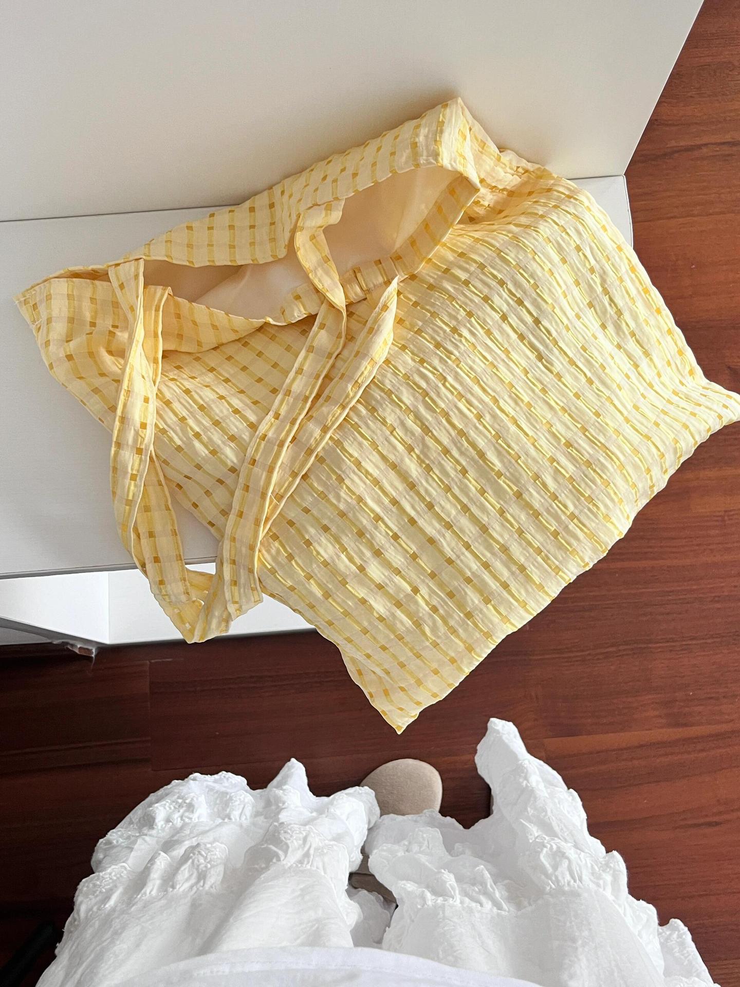 

2025 new fairy bag hollow bubble plaid shoulder bag Japanese student cloth bag thin bag female жёлтый