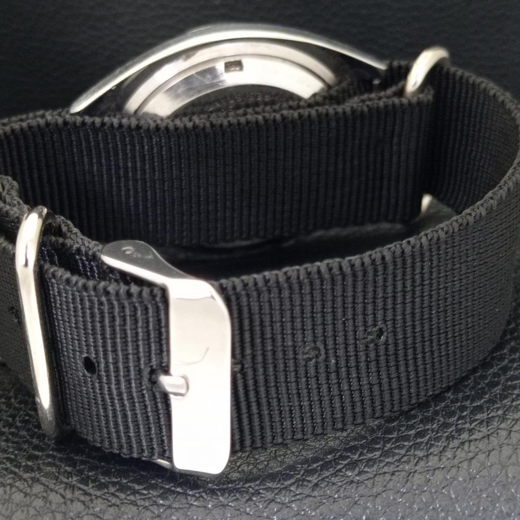 VINTAGE SEIKO 5 AUTOMATIC 7019A JAPAN MENS SILVER COLOR DIAL WATCH a701497-5 R206b-a701497