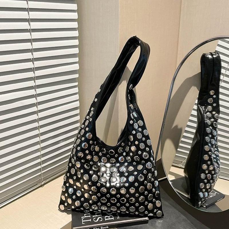Summer Rivet Shoulder Bag Brand Fashion High-end PU Leather Versatile Solid Color Commuter Totes Women Bucket Underarm Bag