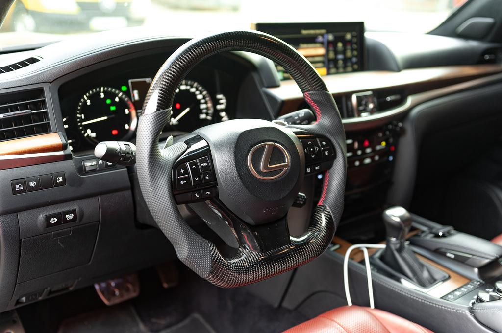 

Руль в сборе анатомический (карбон) для Lexus LX570 / 450d