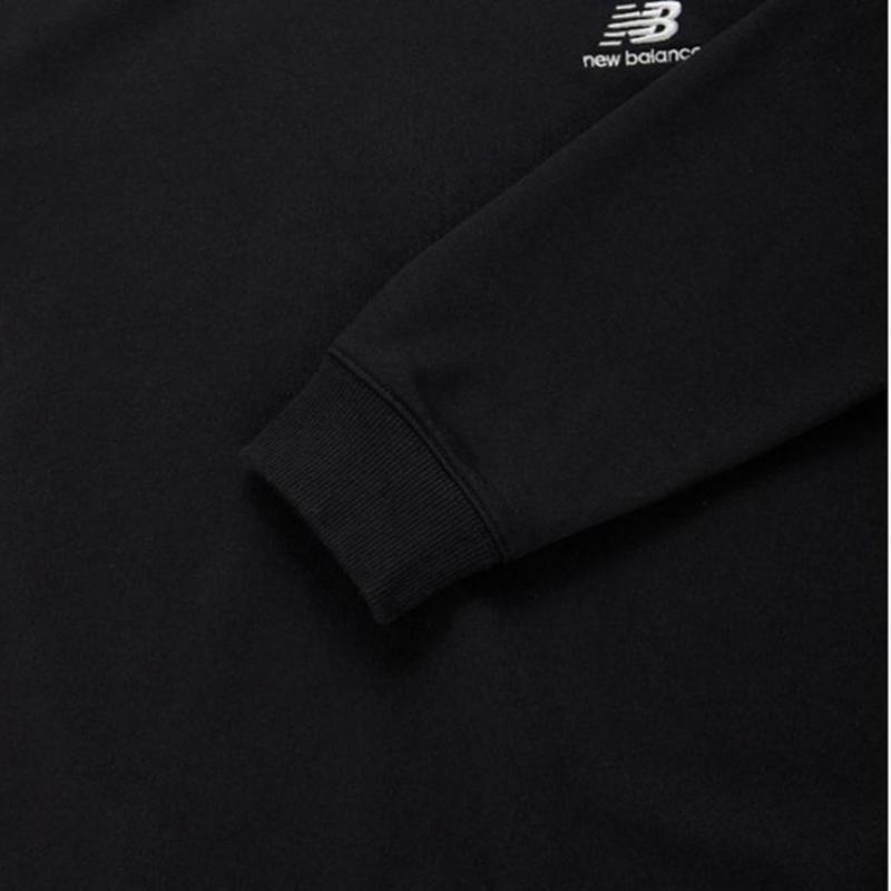 New Balance Small Logo Sweatshirt Nbnccb1013 19