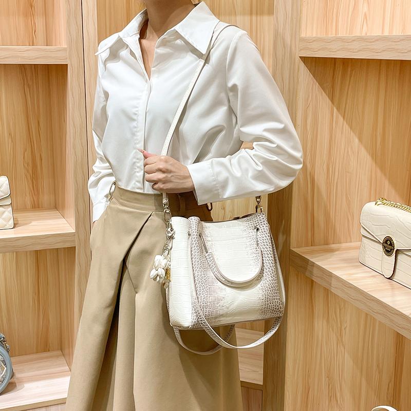 Genuine Leather Women's Bag 2025 New Portable Bucket Bag Women's Handbags Large Capacity Single Shoulder Crossbody Bags