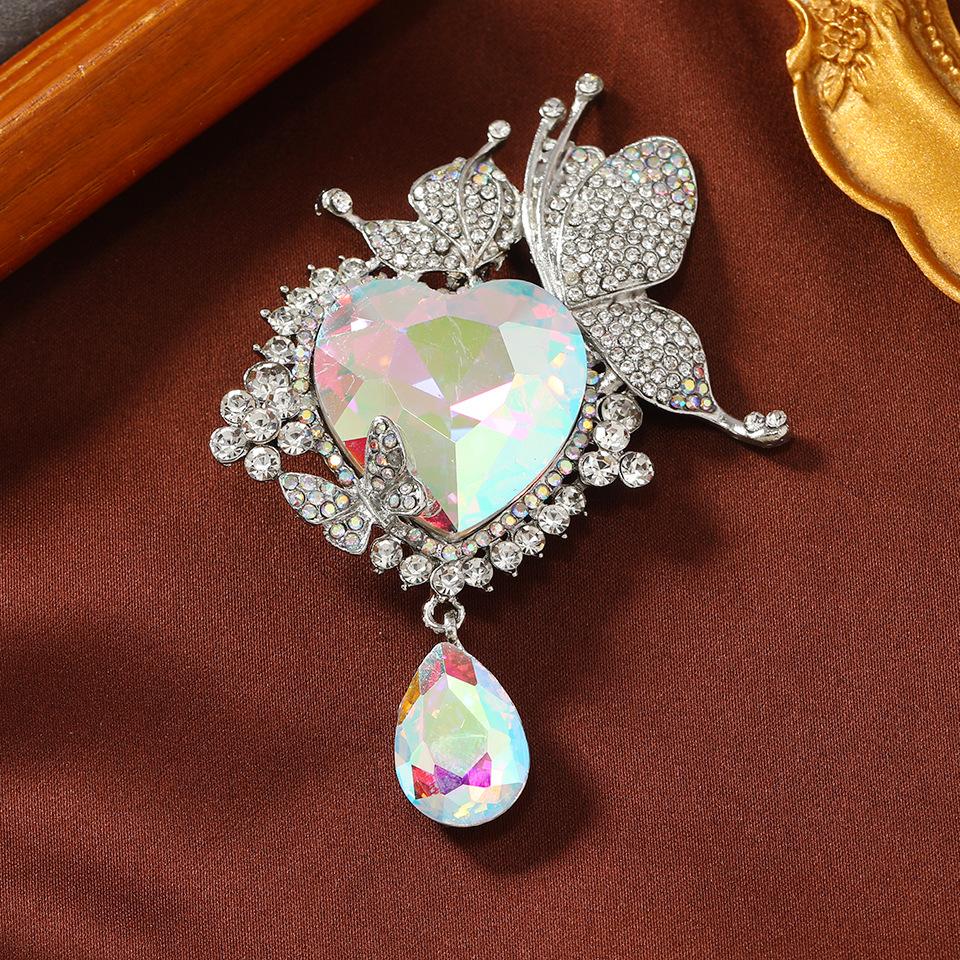 Heart Butterfly Brooch Badges for Women Girls Crystal Party Banquet Pin Corsages