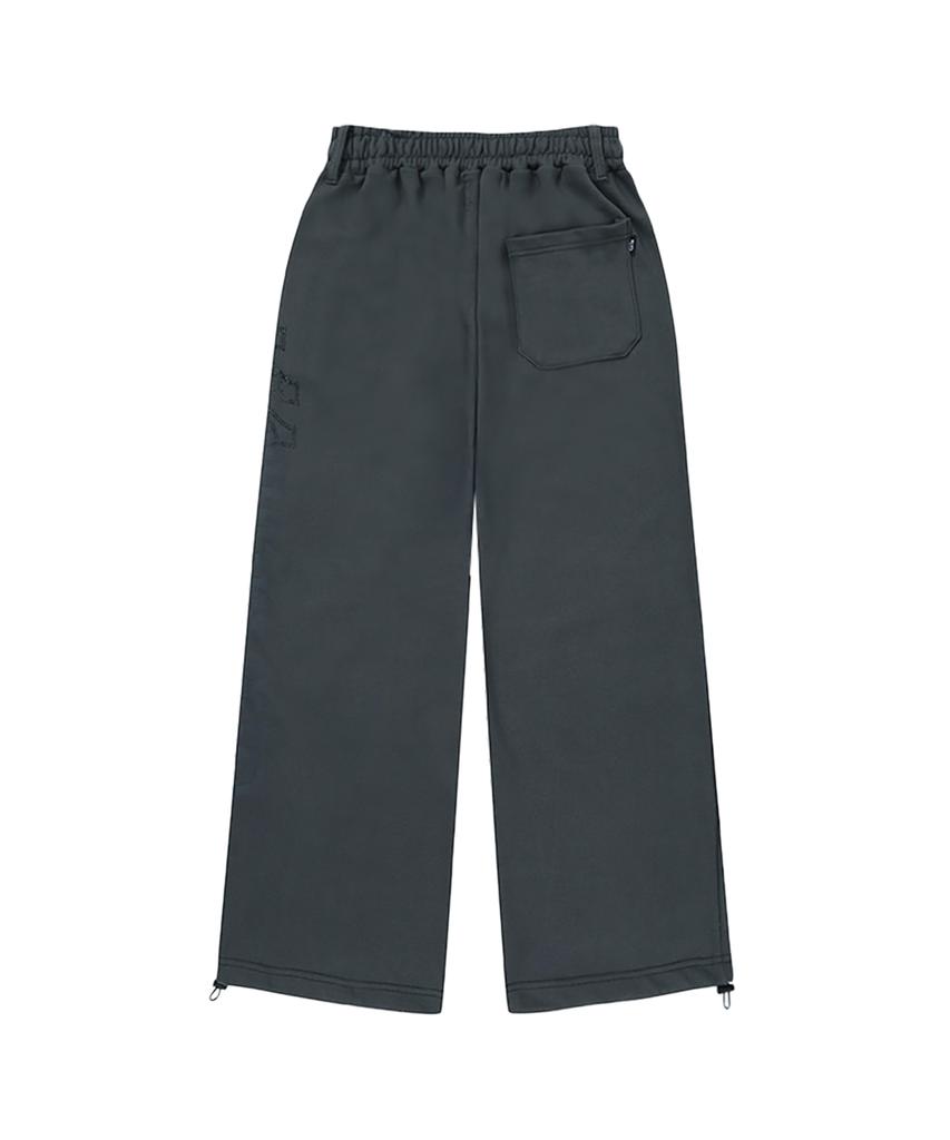 Gillaakaibeu Side Cross Logo Sweatpants_Charcoal