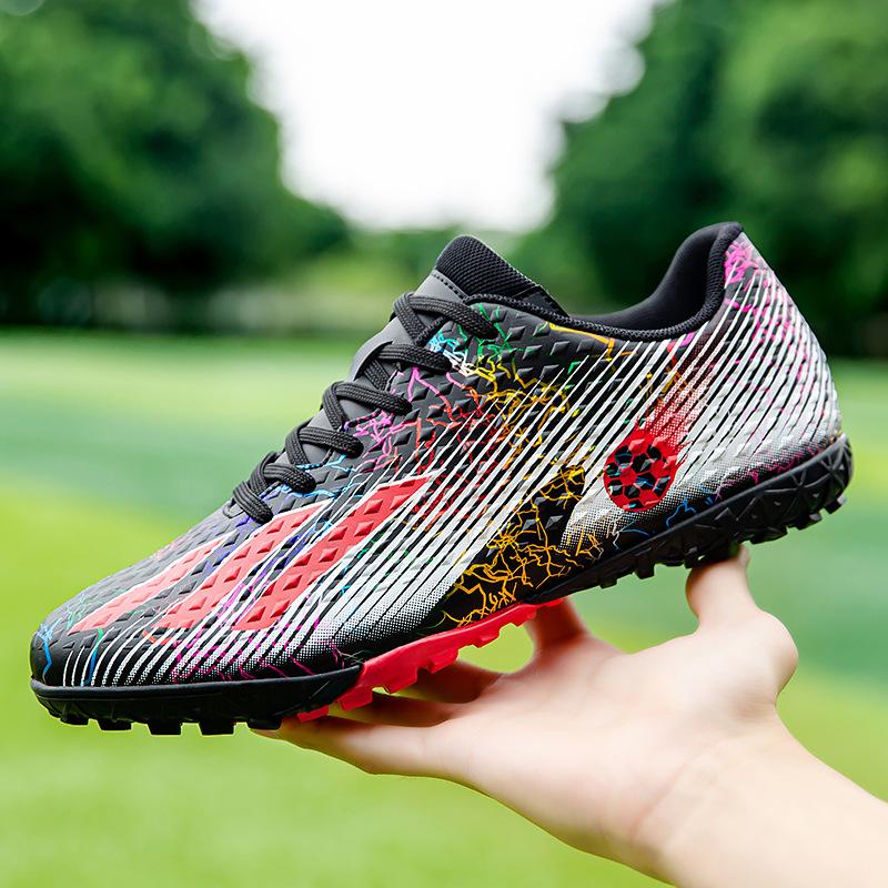 Large Size Low Top New Children's Football Shoes, Boys and Girls, Broken Nails and Long Nails Football Shoes