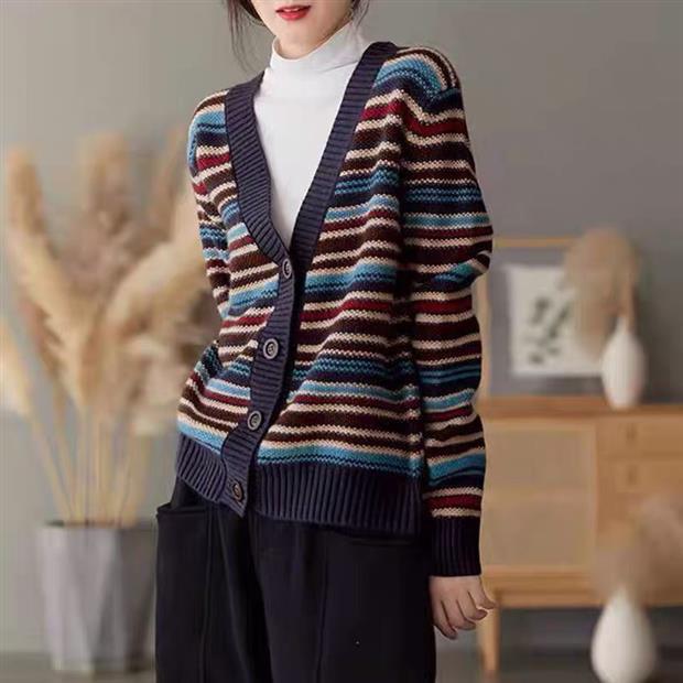 Pletený top pro ženy Podzim Zima Knoflíkový Hnědý Kardigan Výstřih do V Dámské svetry Pruhované Nová kolekce Termální kabáty