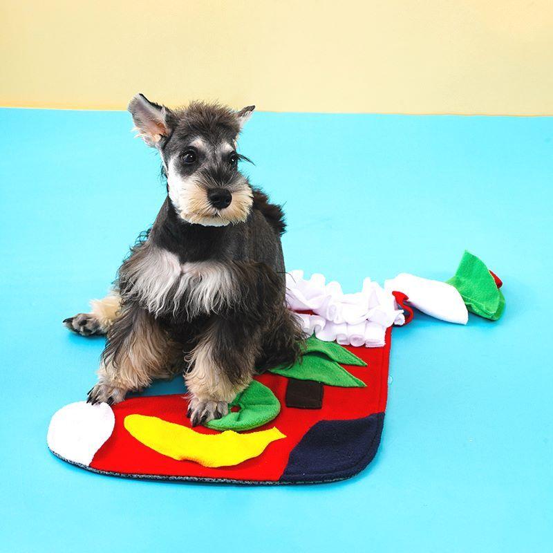 

Cross-Border New Arrival Amazon Pet Supplies Christmas Smell Mat Dog Slow Food Mat Pet Felt Pad Toys Wholesale Socks
