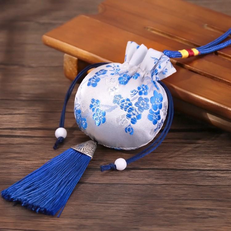 Dragon Pattern Plum Blossom Embroidered Scented Sachet Pendant