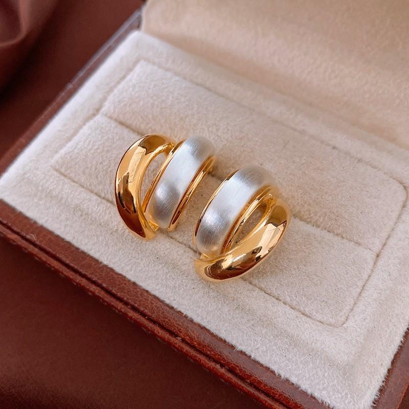 Planet Letter Silver Needle Earrings Niche Stud Earrings Light Luxury High Sense Versatile Earrings