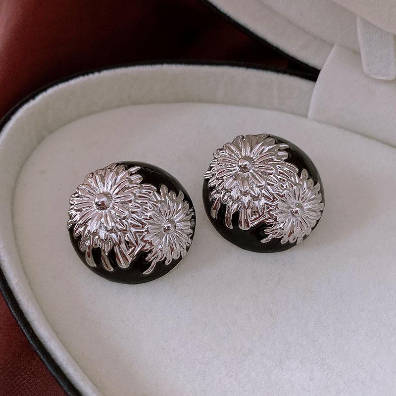 Medieval Vintage Dripping Oil Flower Earrings Retro Niche High-end Earrings Light Luxury Versatile Temperament Earrings Women