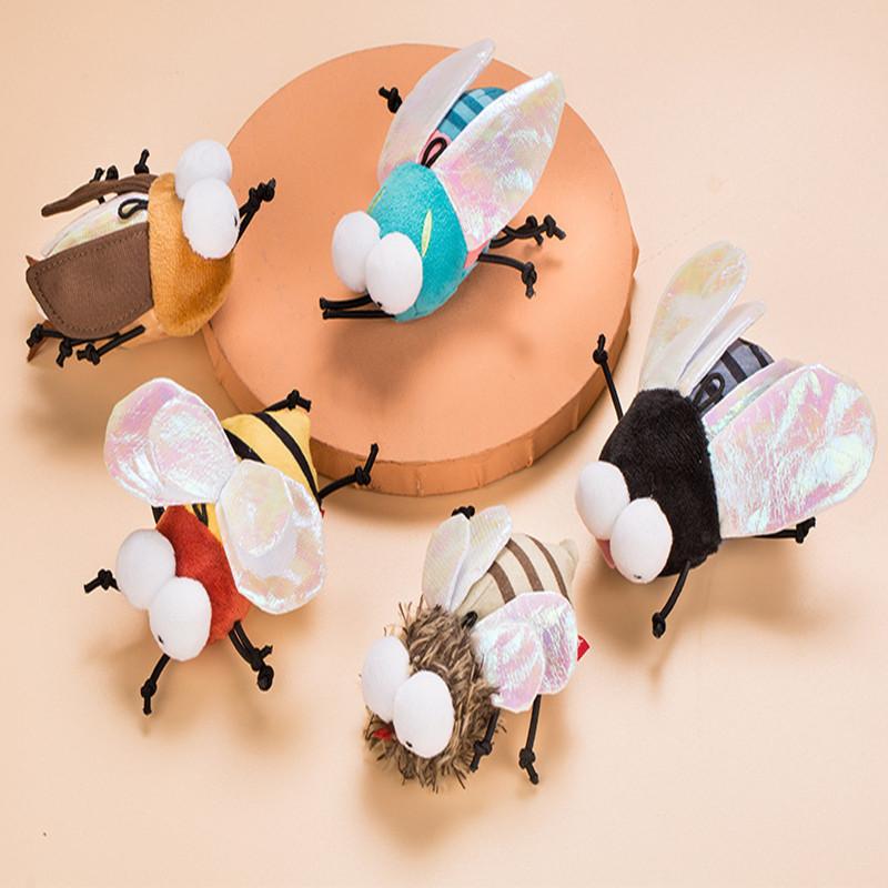 Soft Plush Insect Cat Toy Stimulating And Entertaining Various Colors Lightweight 100g