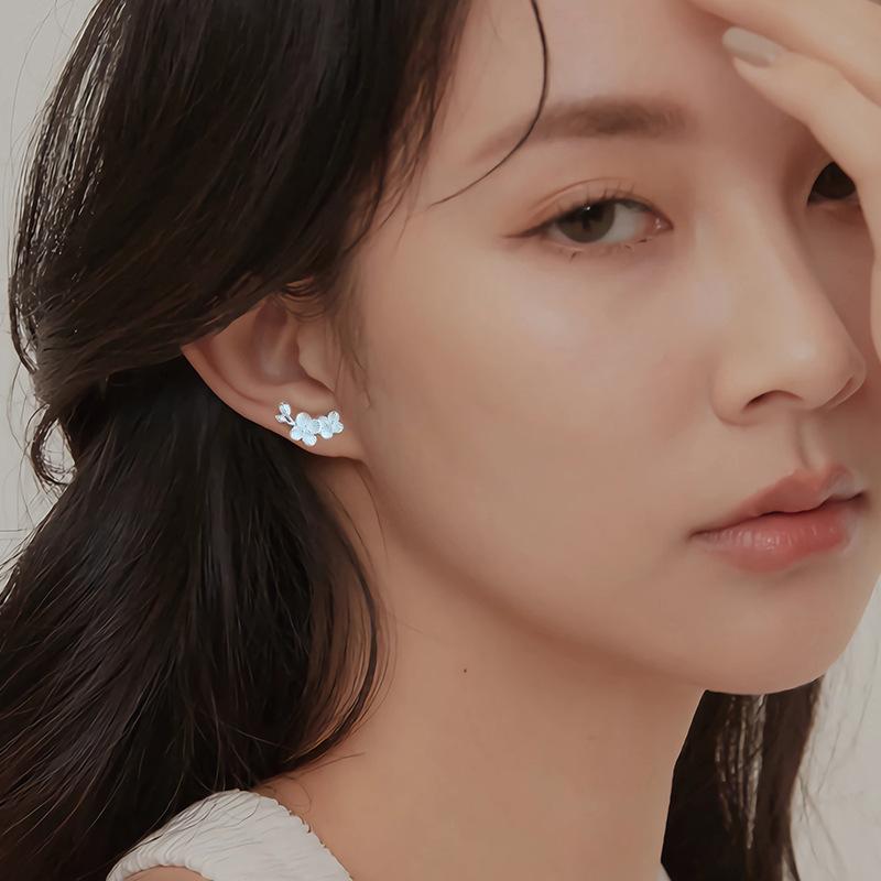 Brushed Flower Stud Earrings Cute Literary Girl Sweet Girl Romantic Cherry Blossom Earrings Branch Leaves Plum Blossom Earbone Studs