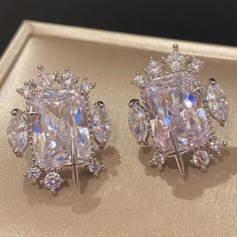 European And Korean Geometric Star Stud Earrings For Women, Personalized Design Zircon Earrings, Fashionable And Popular Niche Models