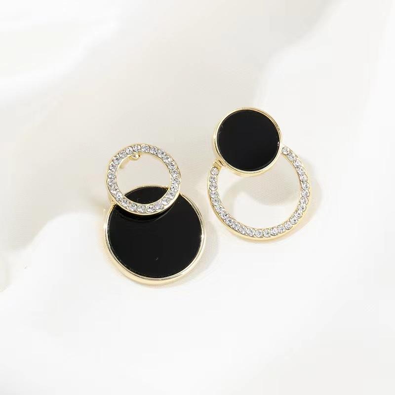 Women's Earrings Asymmetrical Round Hollow Round Black Stud Earrings Pendientes