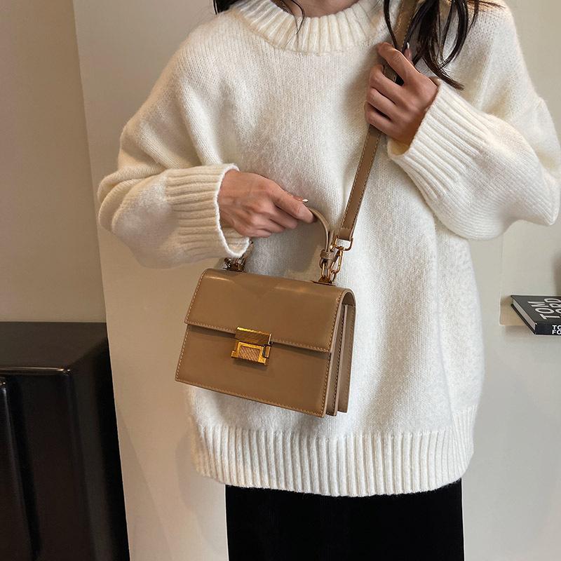 Small Bag Women's New Messenger Bag Fashionable Solid Color Portable Shoulder Small Square Bag