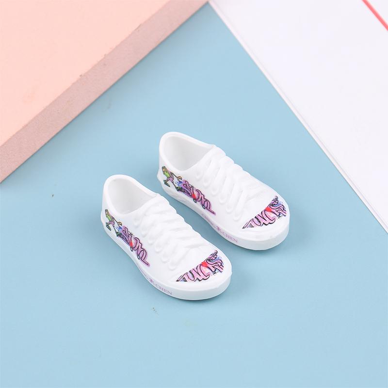 Finger Toy Shoes Mini Skateboard Shoes Sports Shoes Finger Scooter Kids Toy Gifts