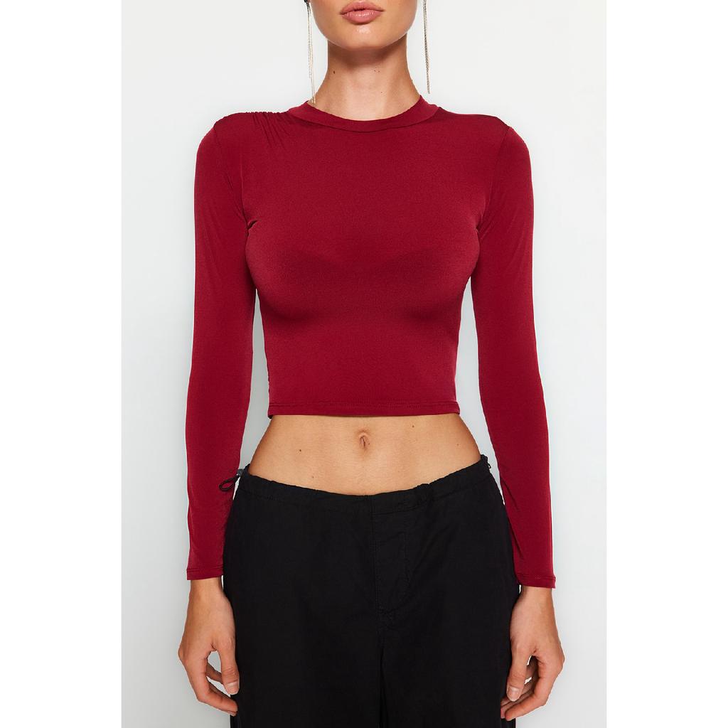 Schwarze, eng anliegende, eng anliegende, dehnbare Strickbluse mit hohem Kragen und gerafften Ärmeln Twoaw23el01391