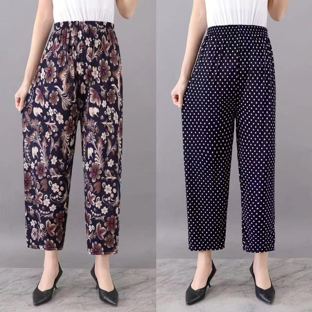 Atmungsaktive Blumendruck-Neunpunkt-Hose in Übergröße für Frauen mittleren Alters und ältere Frauen - Sommer-Eisseide, Lockeres gerades Bein Design