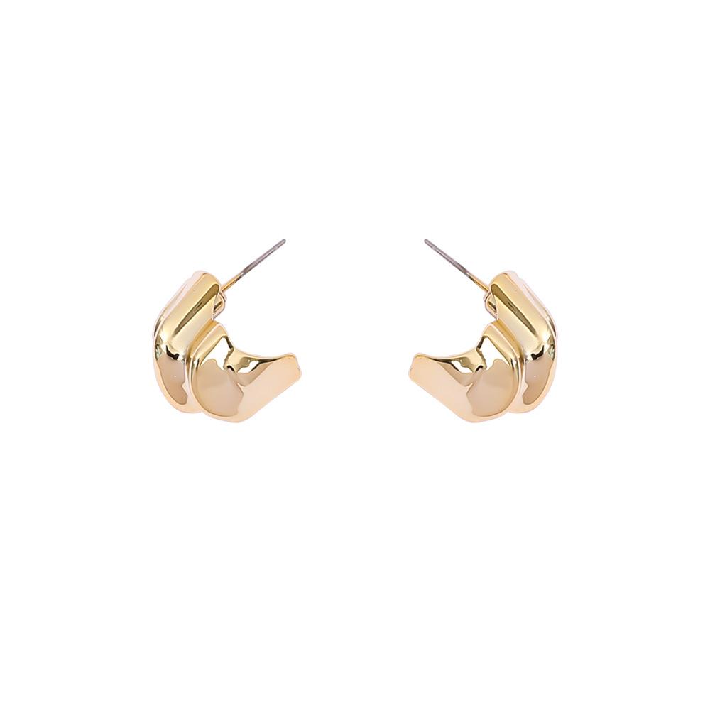 Retro Doudou C-shaped stud earrings French texture sense personalized fashion versatile light luxury sense wide face ear jewelry women