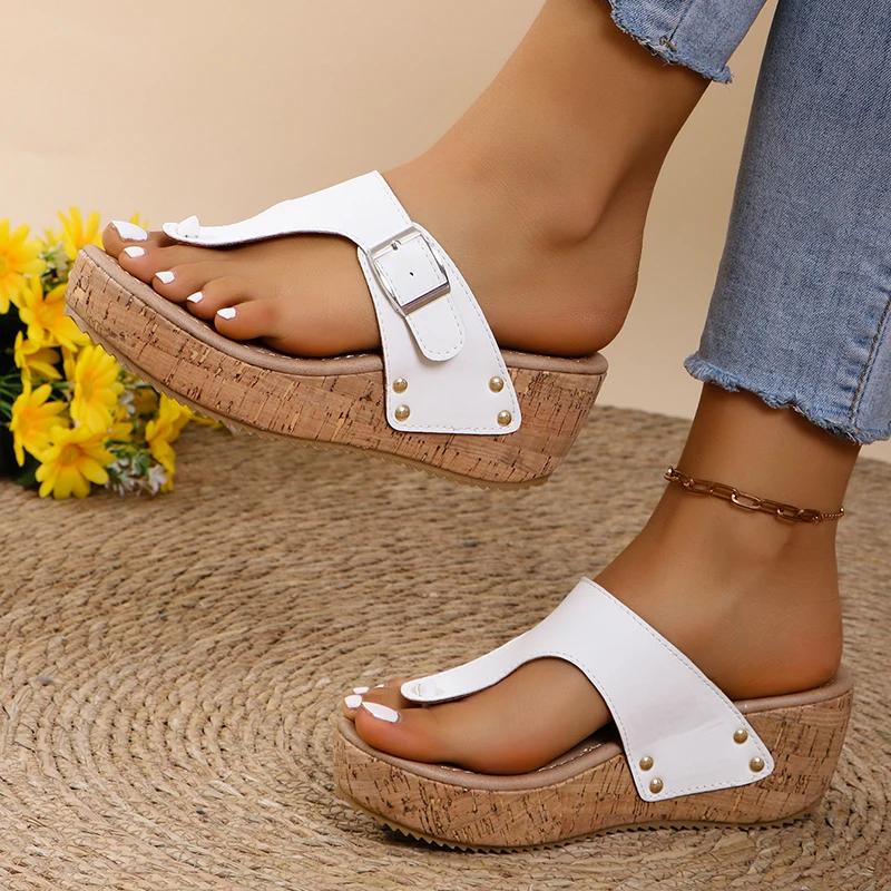 Fashion Vintage Rivet Clip Toe Sandals Women Chunky Platform Wedges Heels Slippers Woman Summer 2025 Thick Bottom Beach Flip Flops Mujer