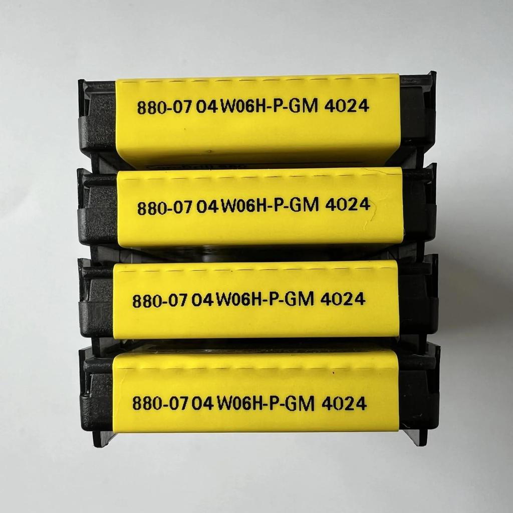 Original Sandvik / 880-0704W06H-P-GM 4024 /CNC CARBIDE Tool Blade 10 Pcs