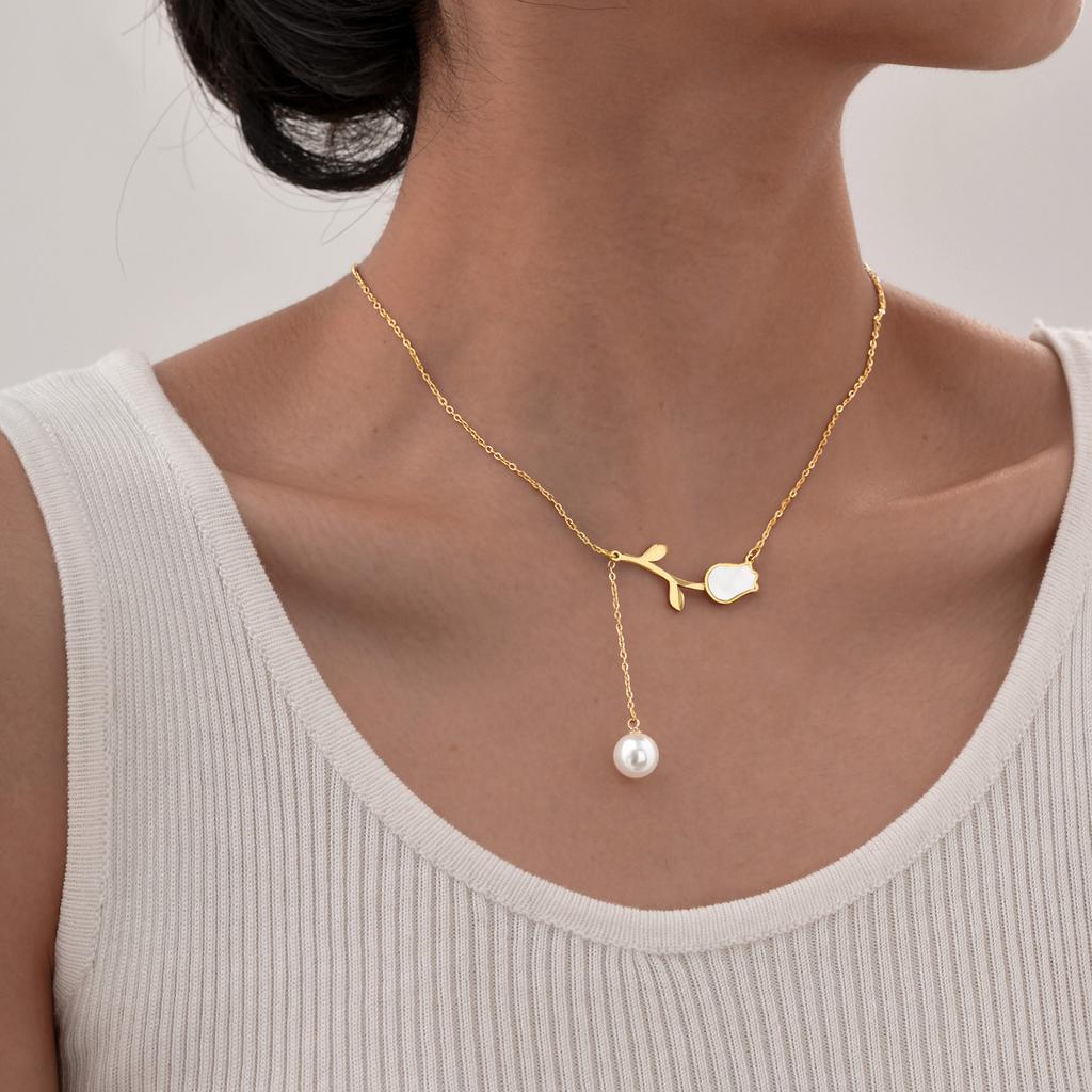 Dainty Shell Tulip Flower Pendant Necklaces For Women, Gold Color Stainless Steel Chain Necklace Simulated Pearl Charm Collar