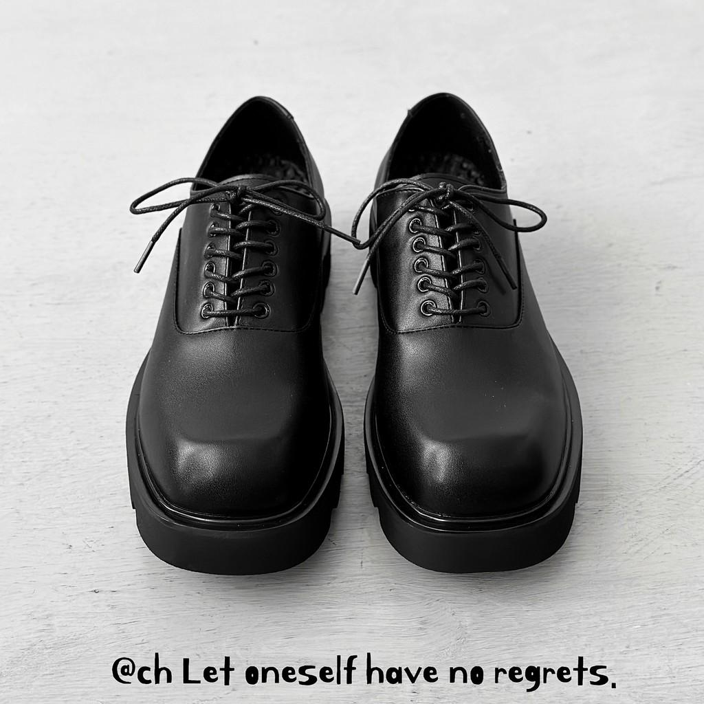 Square Headed Solid Color Leather Shoes With Thick Sole And Antislip Rubber For Men