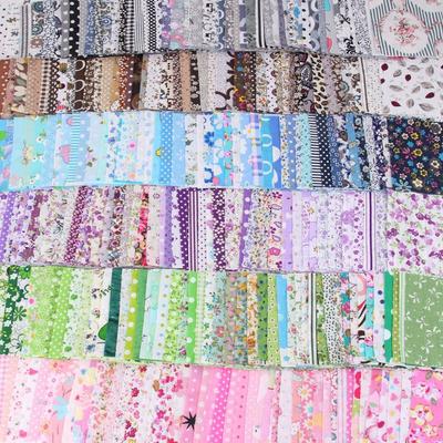 50 Pezzi Tessuto per Cucito e Quilting 10*10cm Stampato Floreale per Patchwork Lavoro a Maglia Tessuto Floreale Materiale Fatto a Mano Fai da Te Tessuto di Cotone
