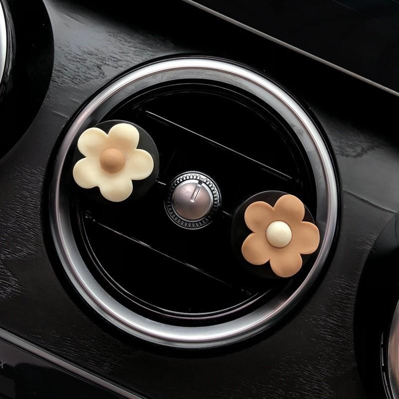 White Bear Brown Paw Set Aromatherapy Clip Car Ornament Decoration Accessories