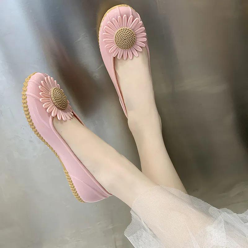 WTEMPO Four Seasons Trendy Jelly Rain Shoes Shallow Mouth Flat Heel Waterproof Beach Shoes Plastic Kitchen Work Shoes Women's Versatile Sandals