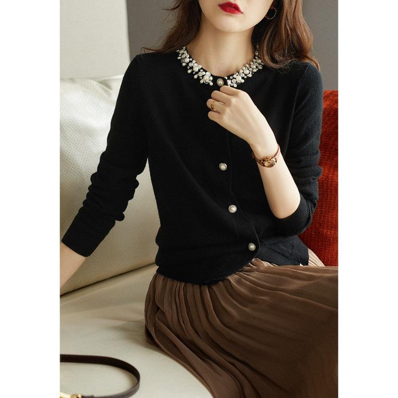

Women s spring and autumn new beaded women s sweater knitted sweater one size fits all чёрный