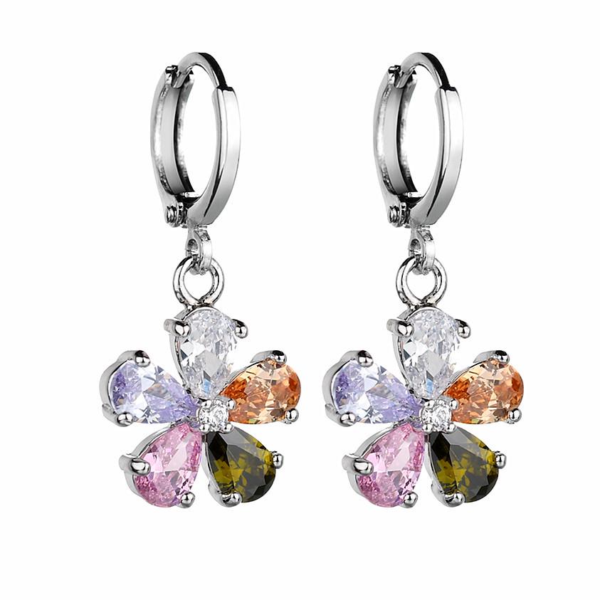 Conjunto de Ear Cuff de Cobre Banhado a Ouro de Alta Qualidade e Brincos de Flor com Zircônia - Estilo Vintage