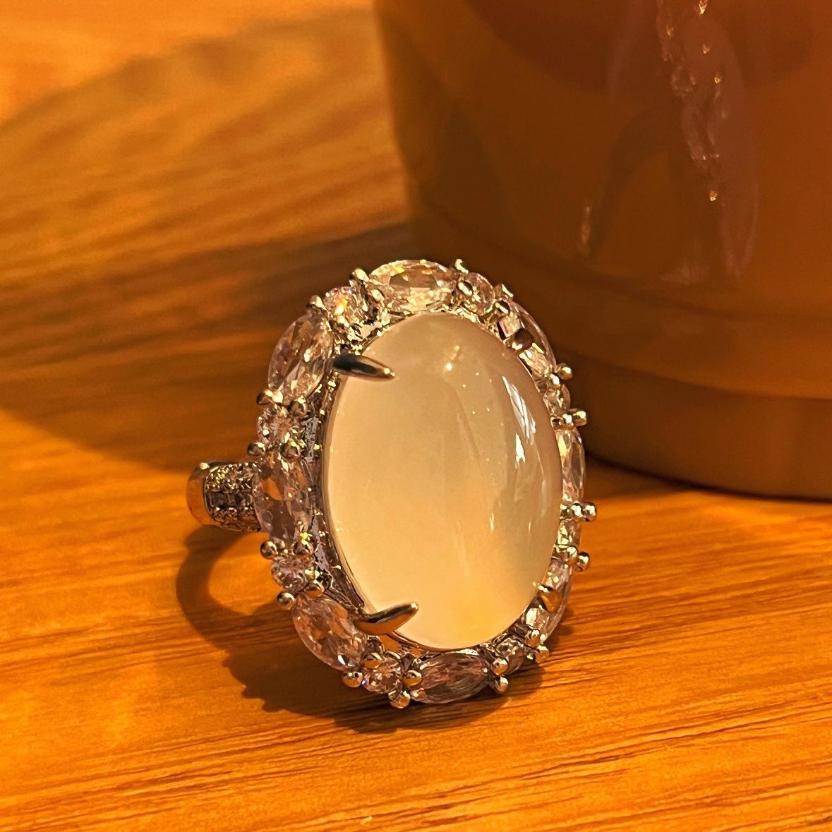 Jadeite White Ice Light, Natural White Chalcedony Ring, Agate Ring, Real Shot.