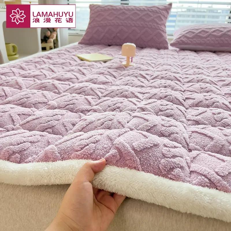 Warm Thicken Flannel Mattress Toppers Home Dormitory Soft Foldable Queen Bed Sheet Quilted Thin Tatami Mat Mattress Cover