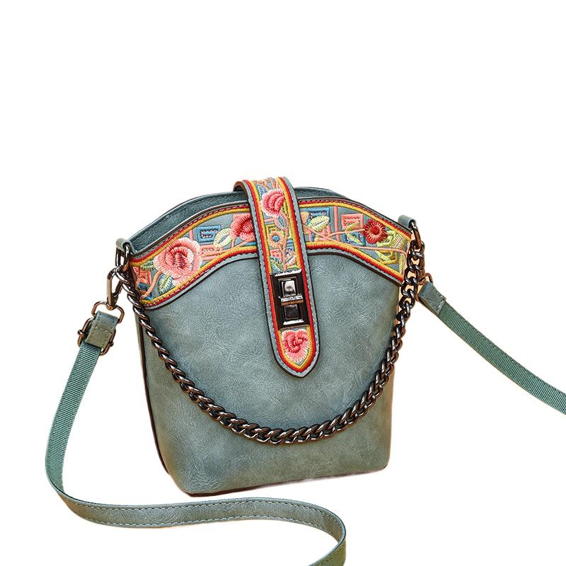 Retro Ethnic Style Embroidered Women's Shoulder Bags Soft PU Casual Ladies Messenger Bags Commuter Texture Women's Crossbody Bag for Mother's Day Gift