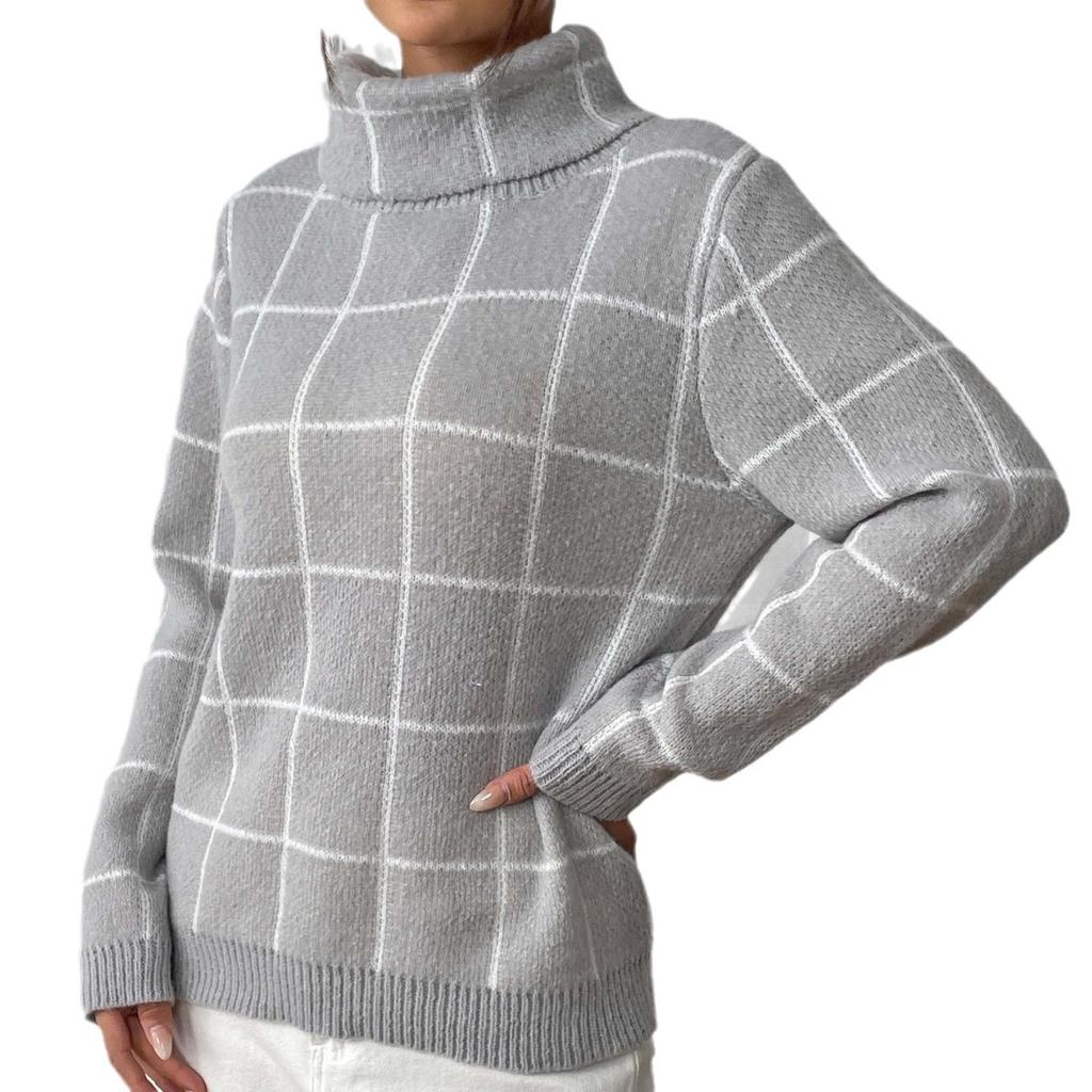 Women's Pullover Check Turtleneck with A Contrasting Base