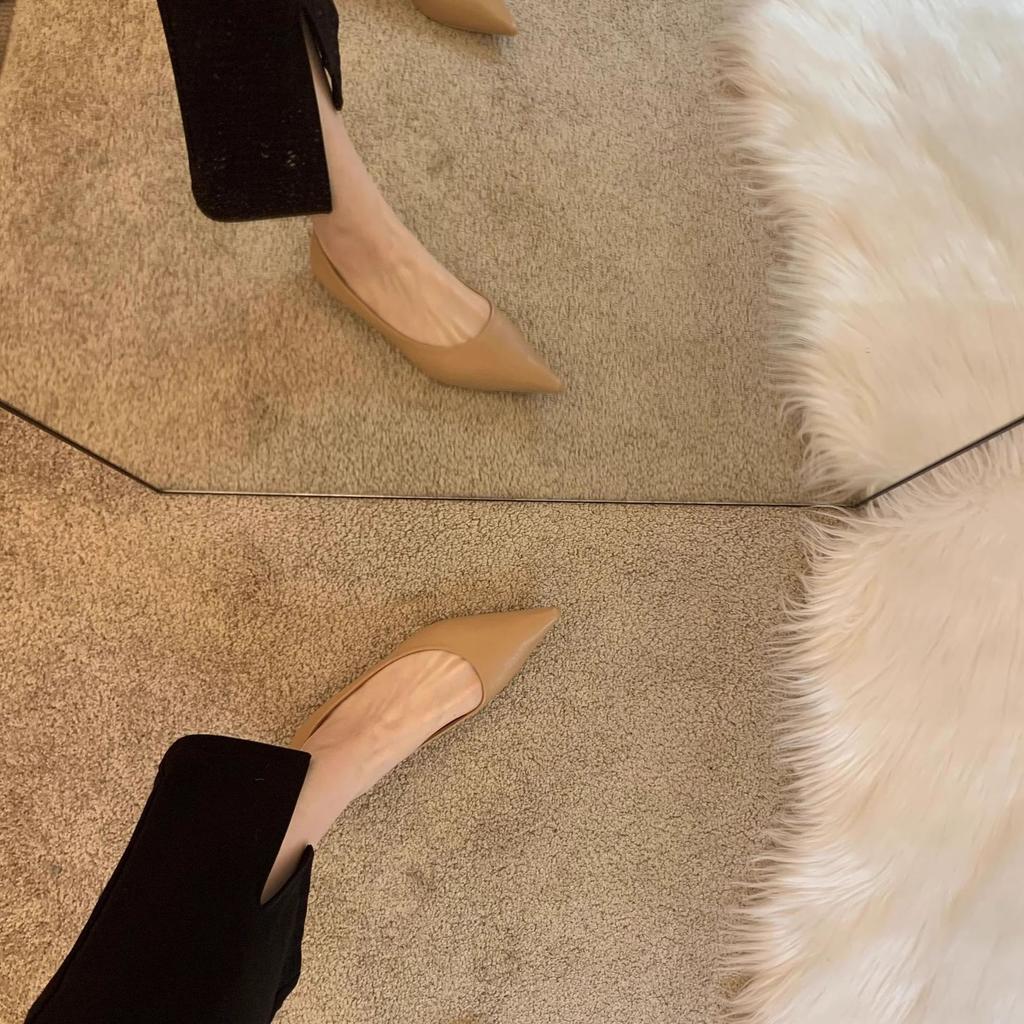 Pointed flat shoes single shoes women's 2025 new temperament pointed head shallow mouth low heel temperament grandma shoes fairy shoes